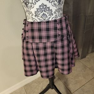 Hot Topic Pink & Black Plaid Skirt Size M